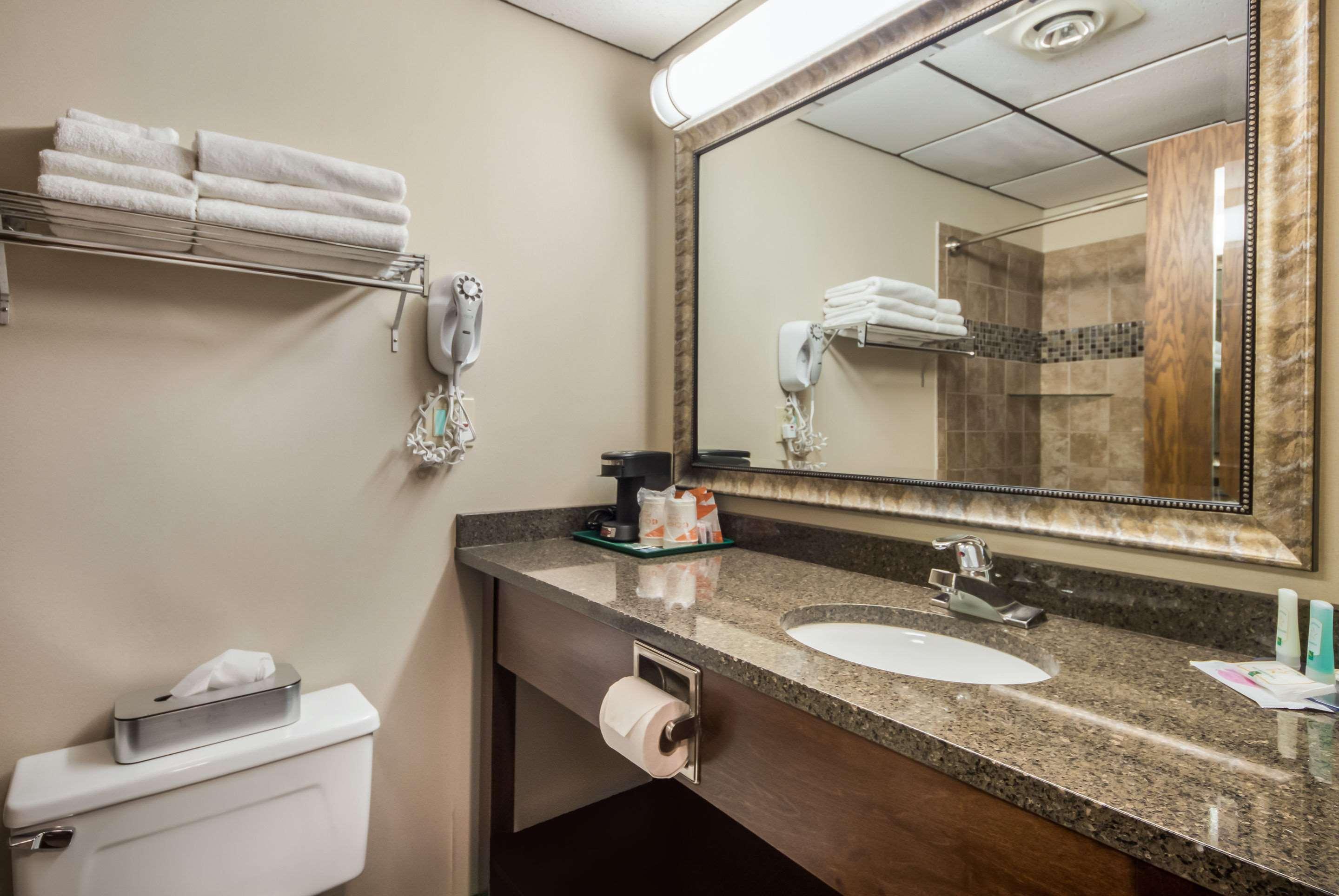 Quality Inn & Suites Newberry Екстериор снимка