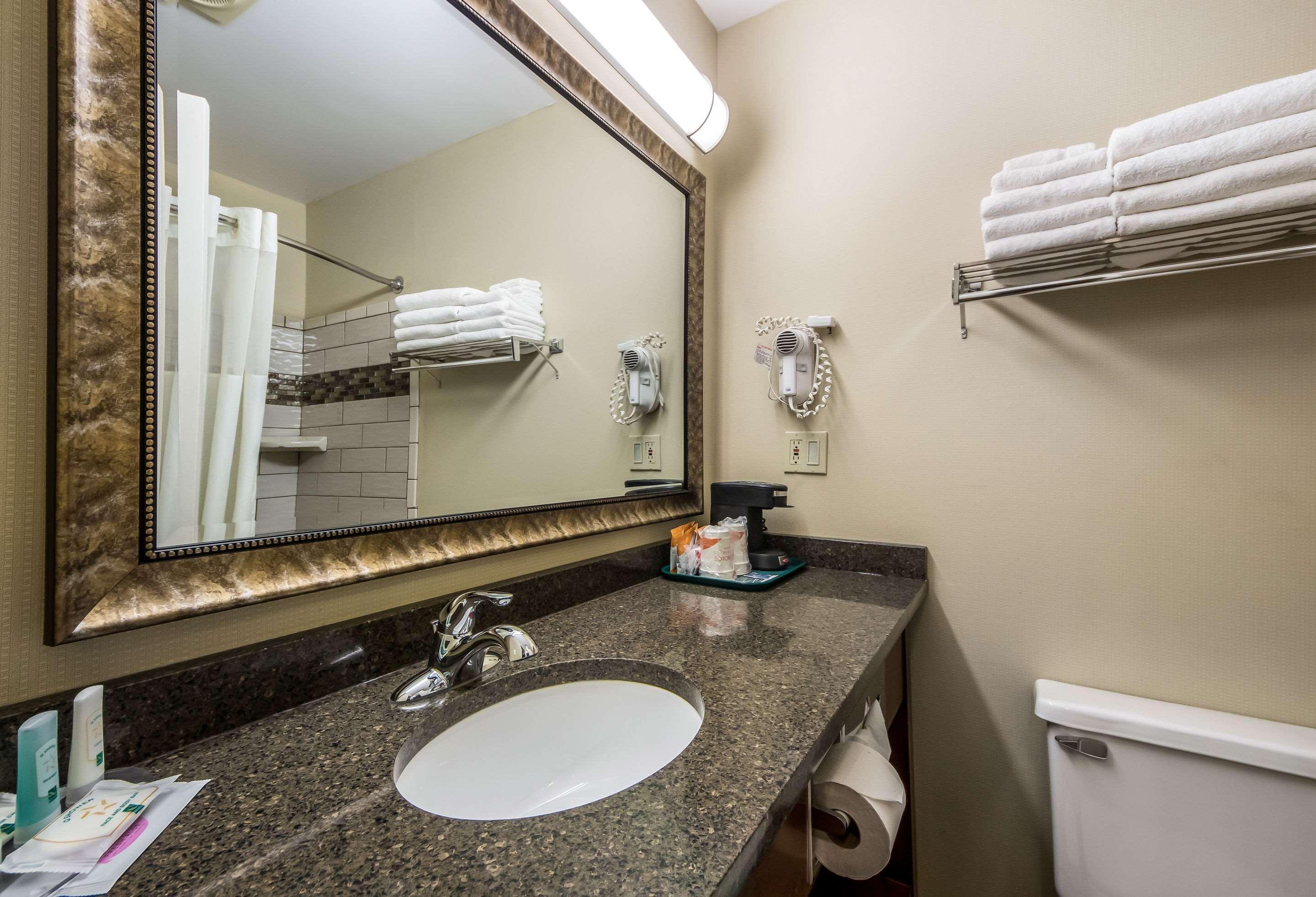 Quality Inn & Suites Newberry Екстериор снимка
