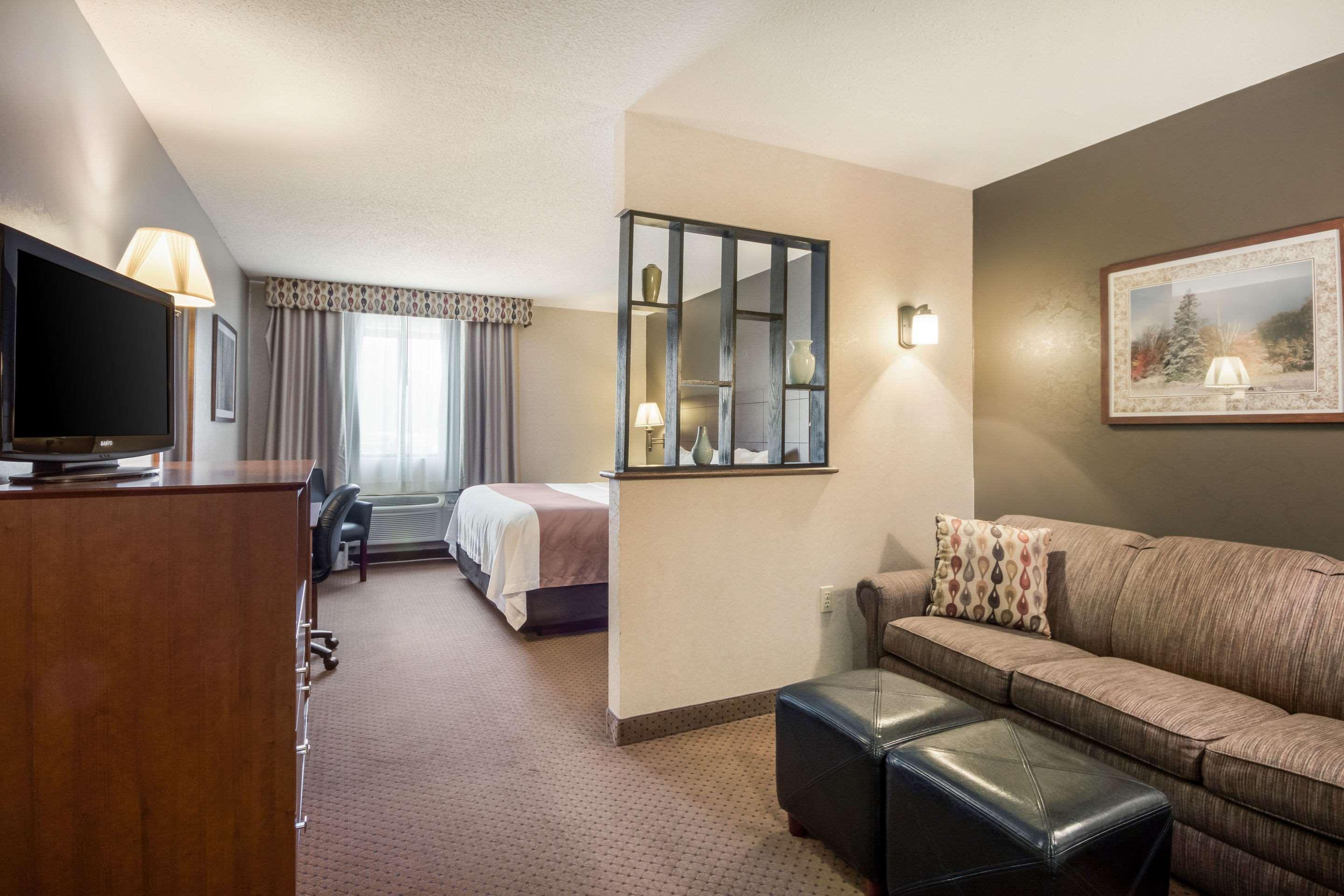 Quality Inn & Suites Newberry Екстериор снимка