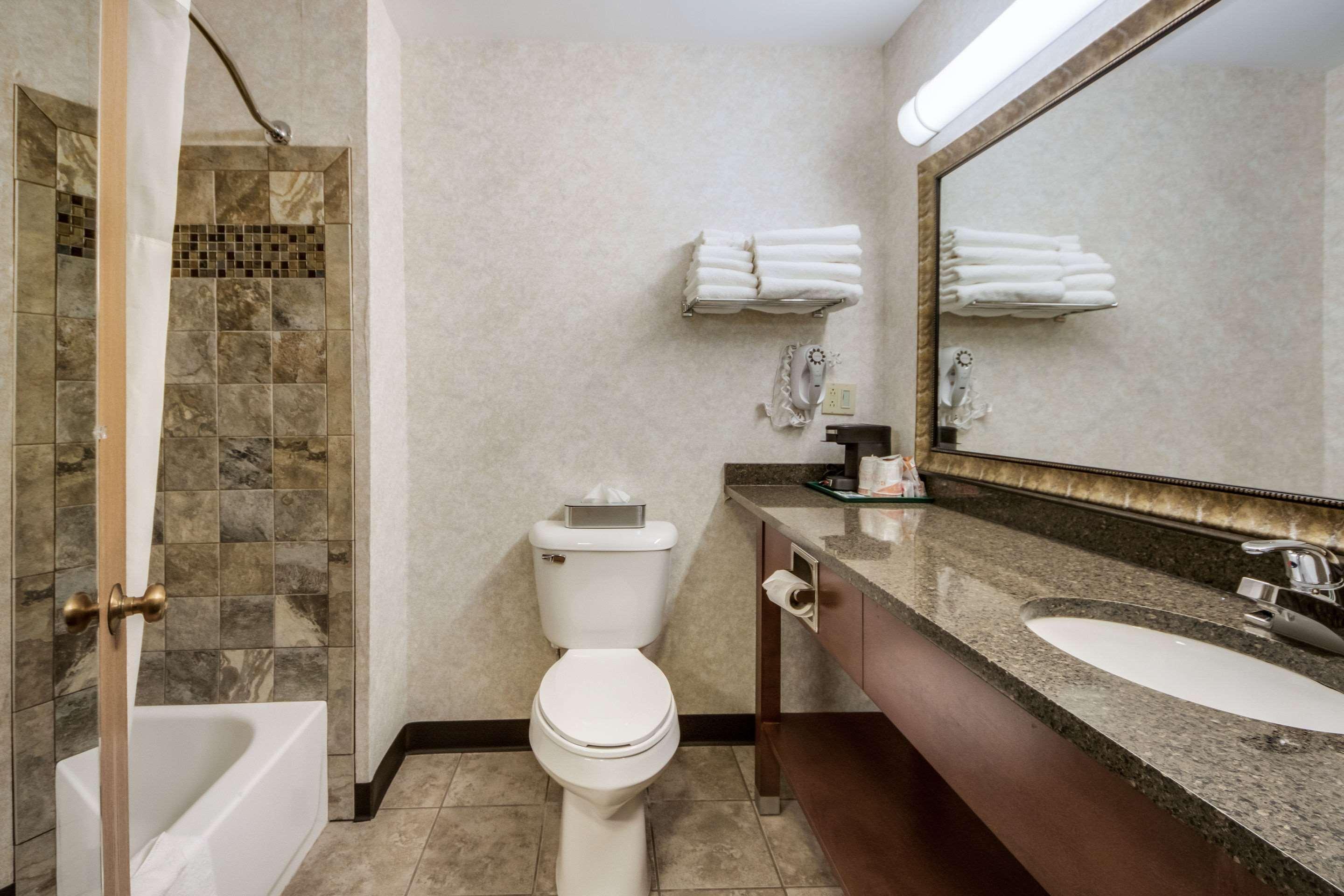 Quality Inn & Suites Newberry Екстериор снимка