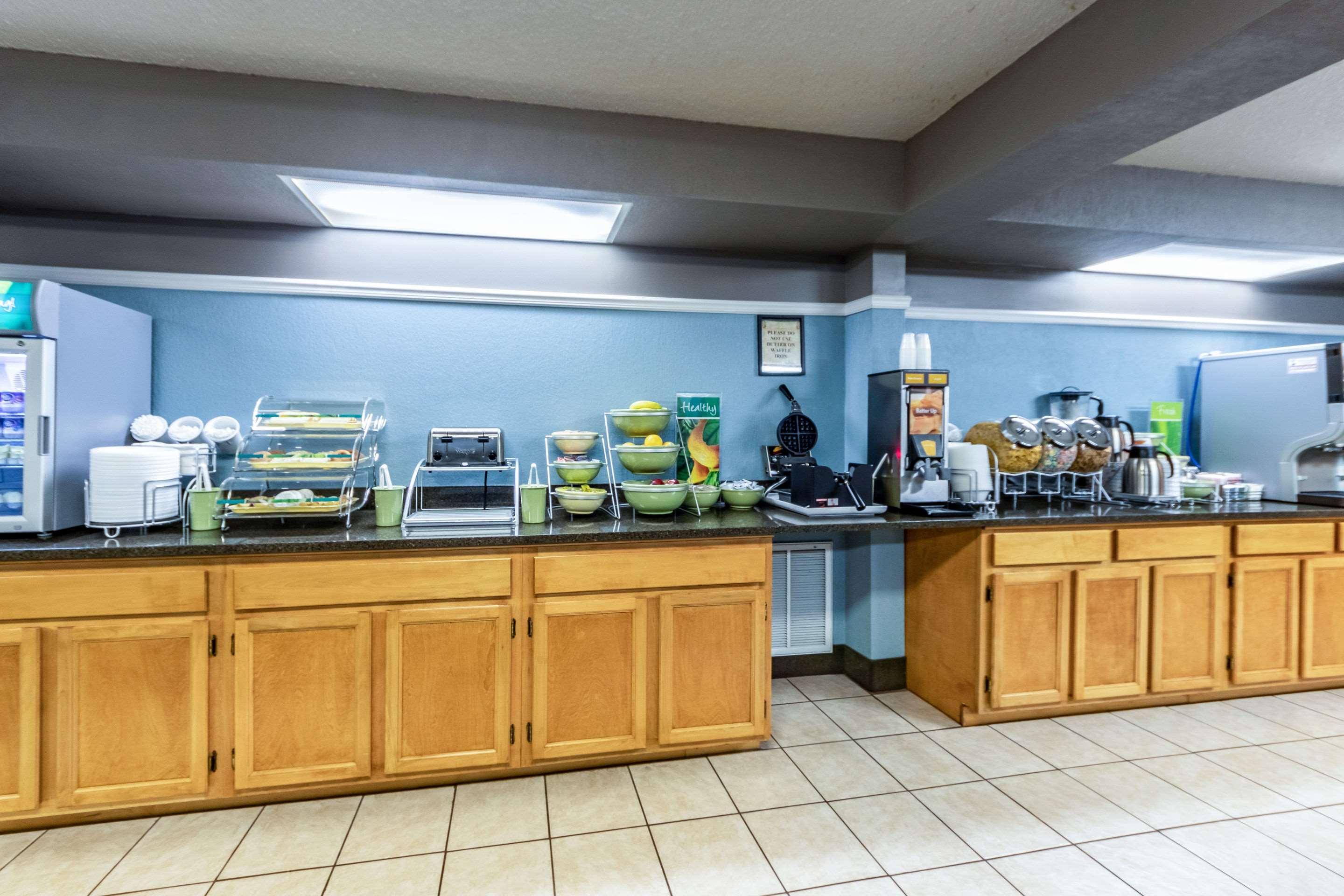 Quality Inn & Suites Newberry Екстериор снимка